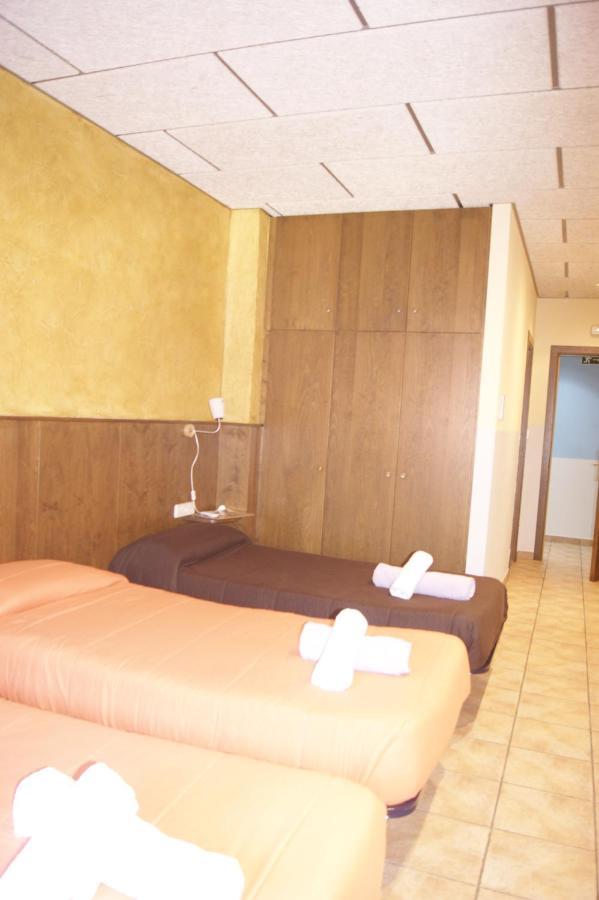 Hotel Familiar Baga Exterior photo