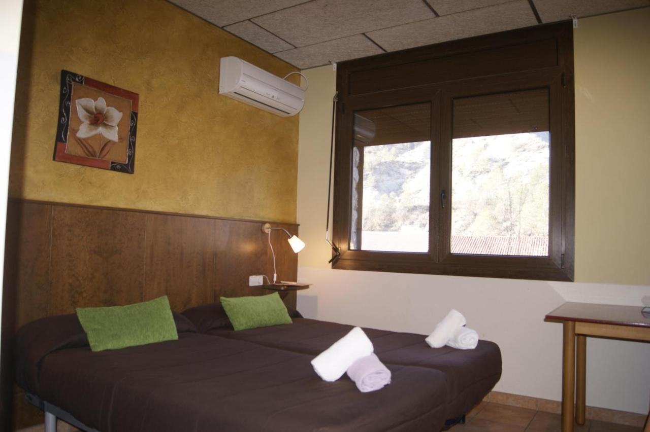 Hotel Familiar Baga Exterior photo